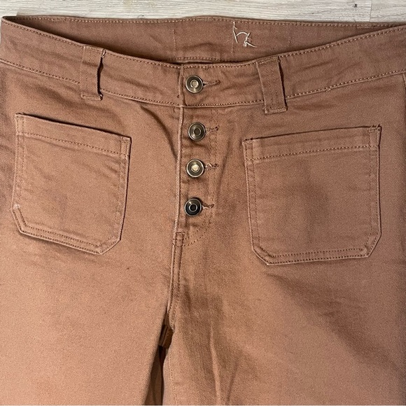 SOLD - Picture 3 of 7